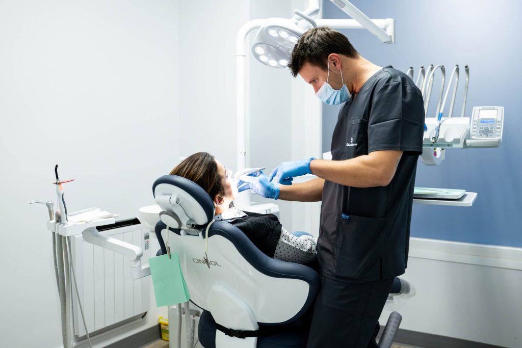 Odontólogo en Puente de Vallecas y Tetuán Madrid, dentista en Puente de Vallecas y Tetuán Madrid, clínica dental en Puente de Vallecas y Tetuán Madrid